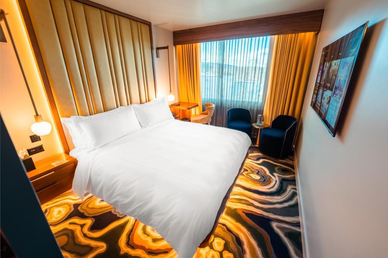 Superior East Wing Rooms By Five Цюрих Экстерьер фото